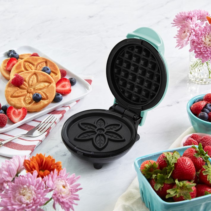waffle maker cyclone range hoods holiday gift guide 